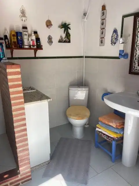 Bany de Casa o xalet en venda en Tàrbena amb Aire condicionat, Jardí privat i Terrassa