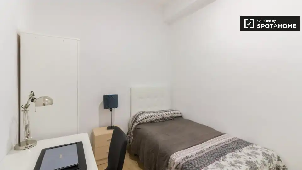 Piso con terraza en alquiler en Ciutat Vella, imagen 16