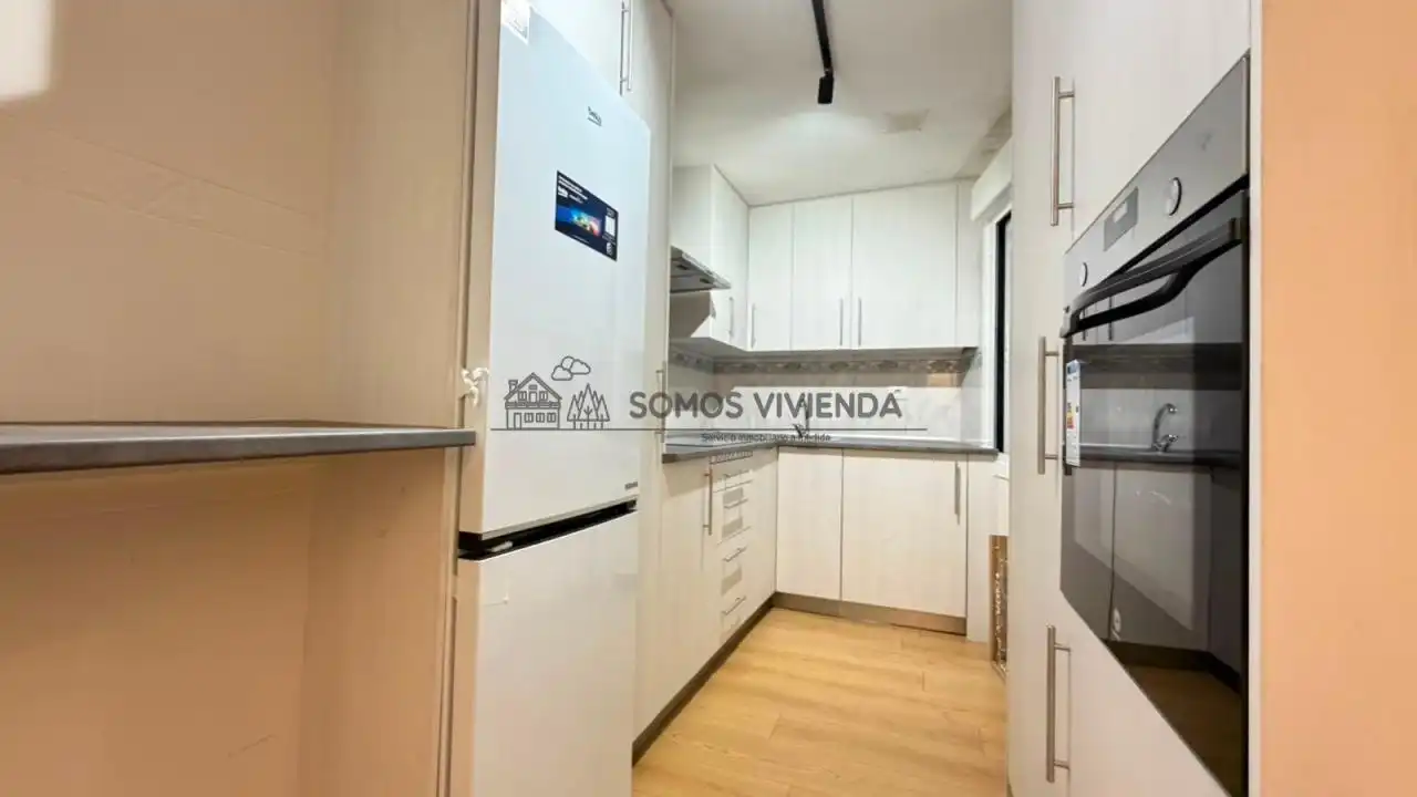 Kitchen of Flat for rent in Ourense Capital   with Heating and Furnished