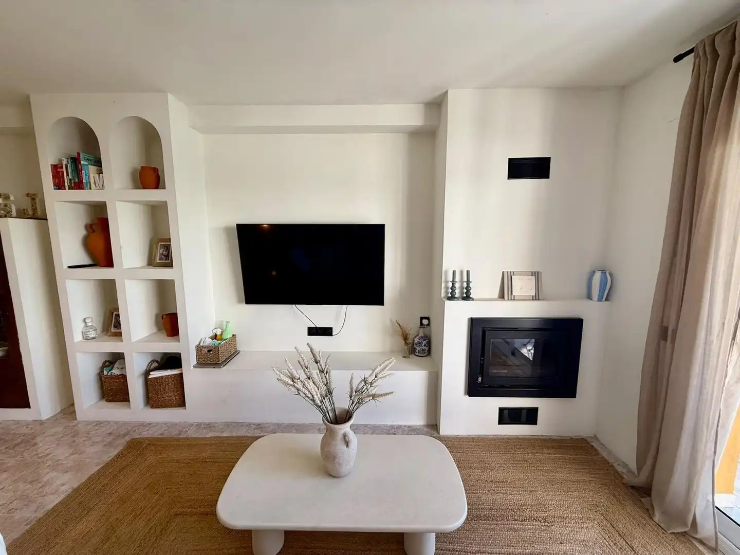 Sala de estar de Casa adosada en venta en Calafell con Aire acondicionado, Calefacción y Terraza