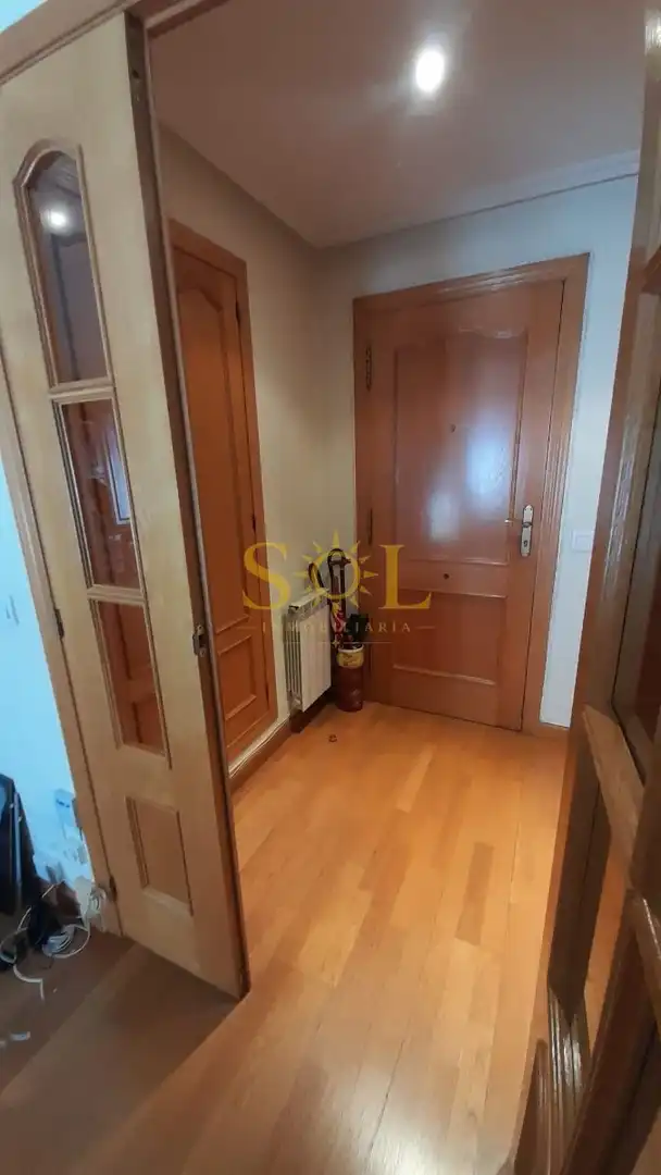 Wohnung zur Miete in Calle León Martín Granizo, La Lastra