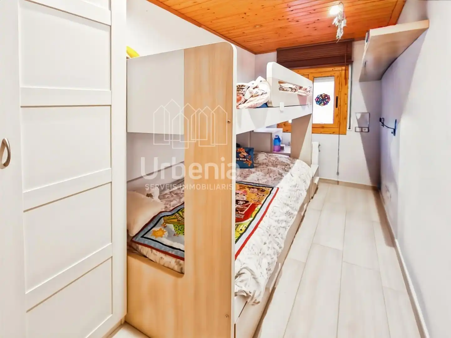 Bedroom of Flat for sale in Mataró  with Heating, Terrace and Storage room