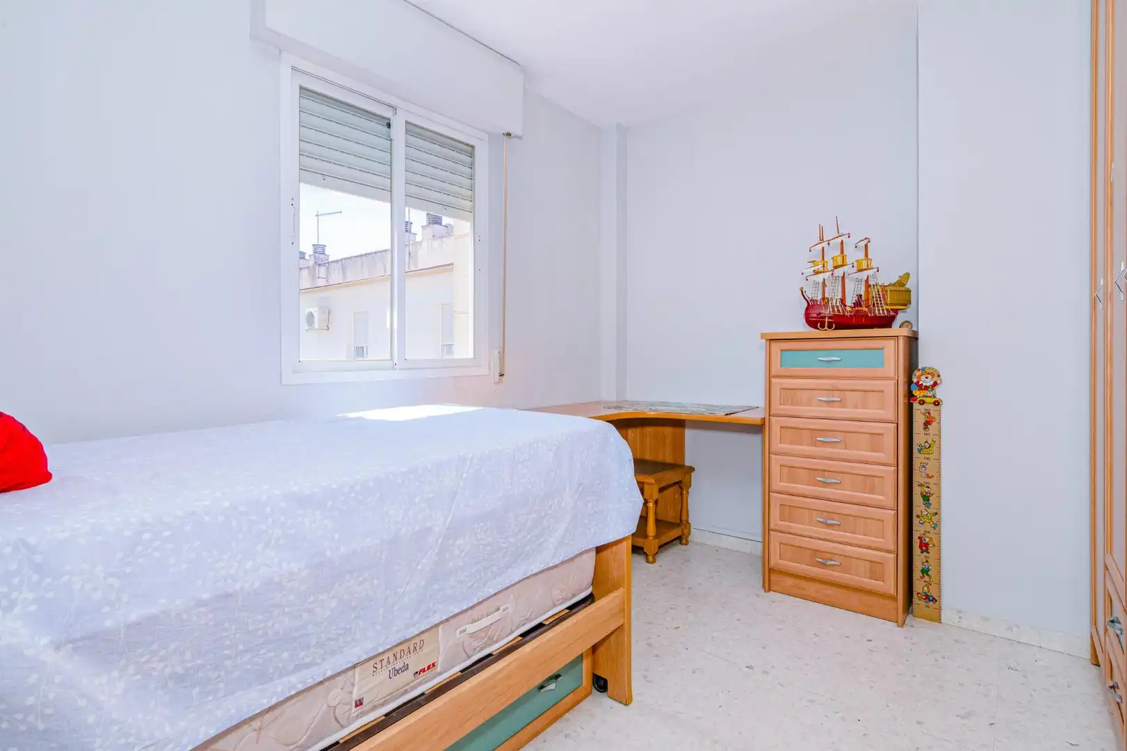 Bedroom of Detached homes for sale in Cúllar Vega  with Storage room and Alarm