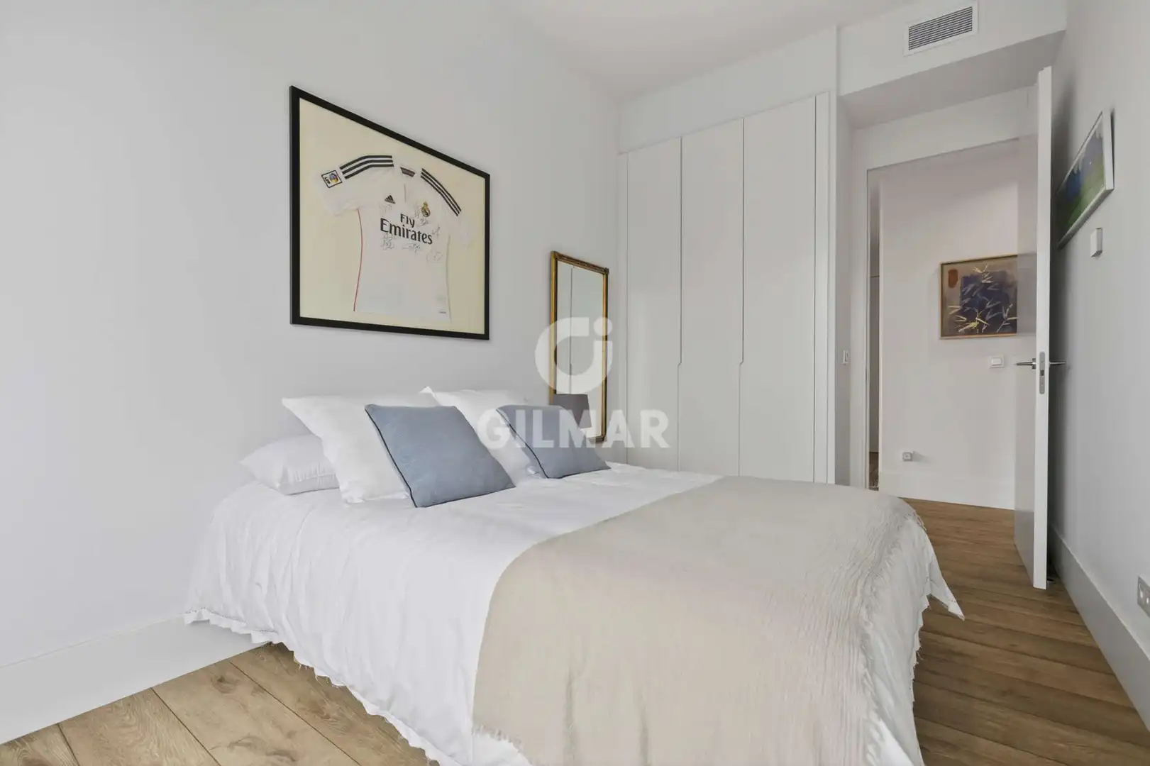 Habitación de Piso en venta en Sevilla con Calefacción, Trastero y Piscina