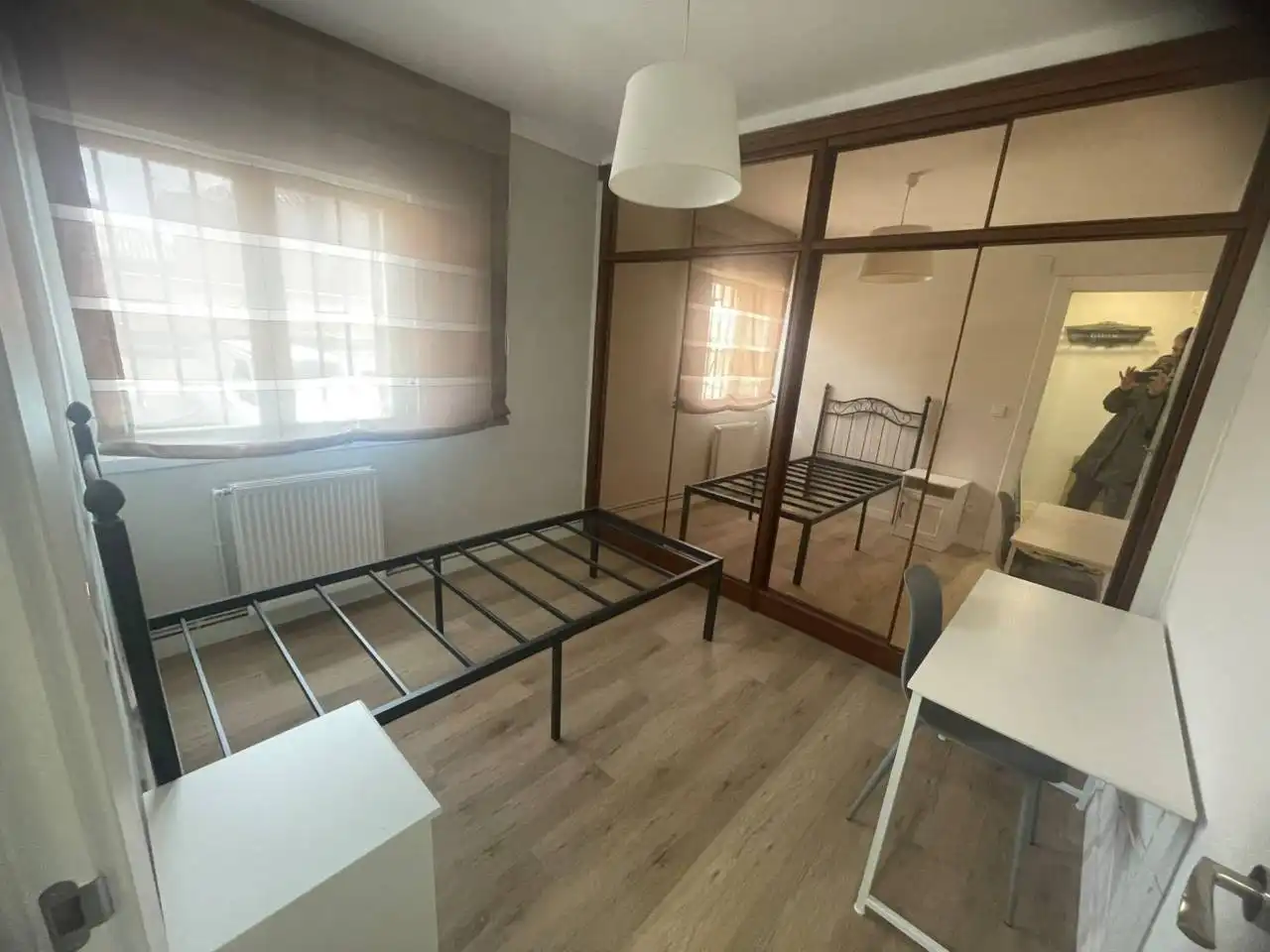 Habitación de Piso de alquiler en Burgos con Calefacción, Parquet y Amueblado