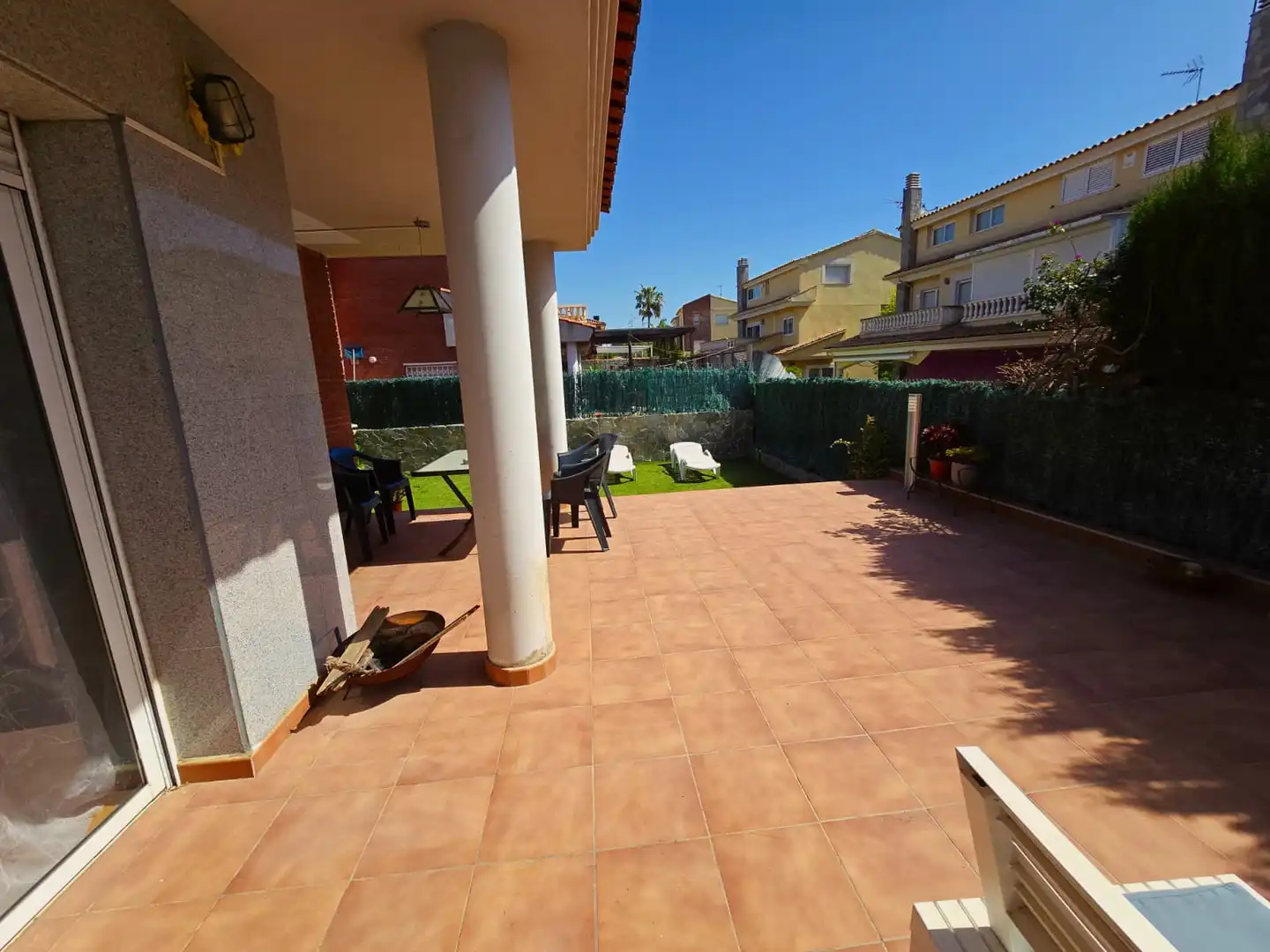 Casa a schiera con terrazza in vendita a Carrer de Farena, imagen 2