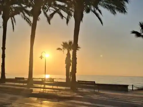 Vista exterior de Pis de lloguer en Benicasim / Benicàssim amb Aire condicionat, Piscina i Balcó