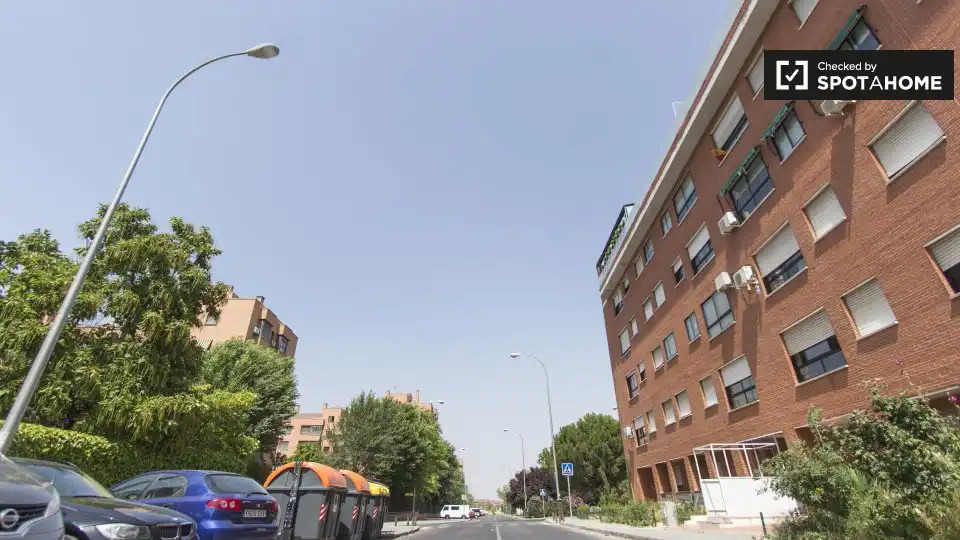 Exterior view of Flat for share in Hortaleza