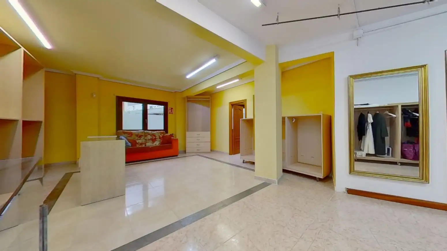 Commercial properties for rent in Torrelavega   with Air Conditioner