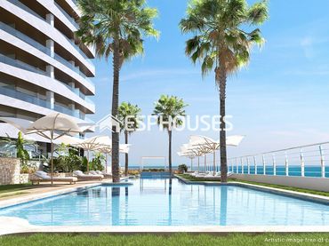 Apartament amb balcó en venda a Zona Galúa - Calnegre
