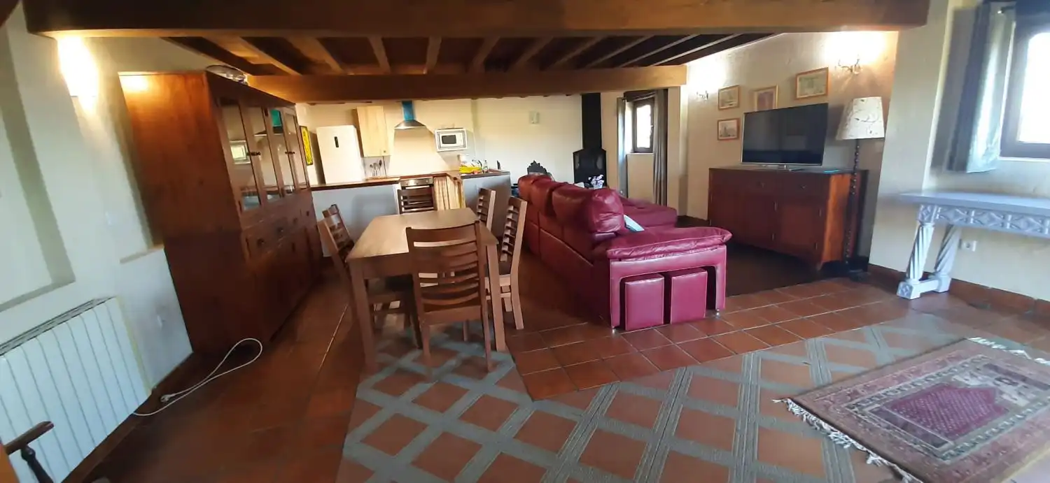 Sala de estar de Casa o chalet en venta en Solórzano con Calefacción, Trastero y Amueblado