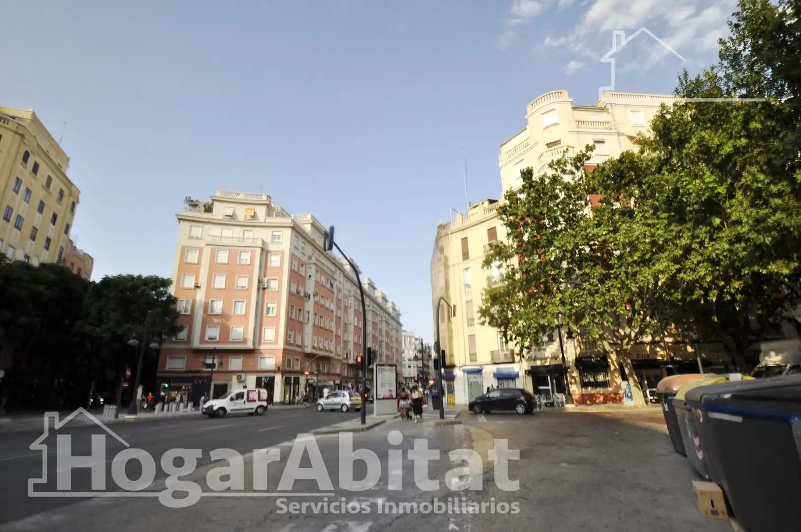 Exterior view of Flat for sale in Valencia  with Air Conditioner and Heating