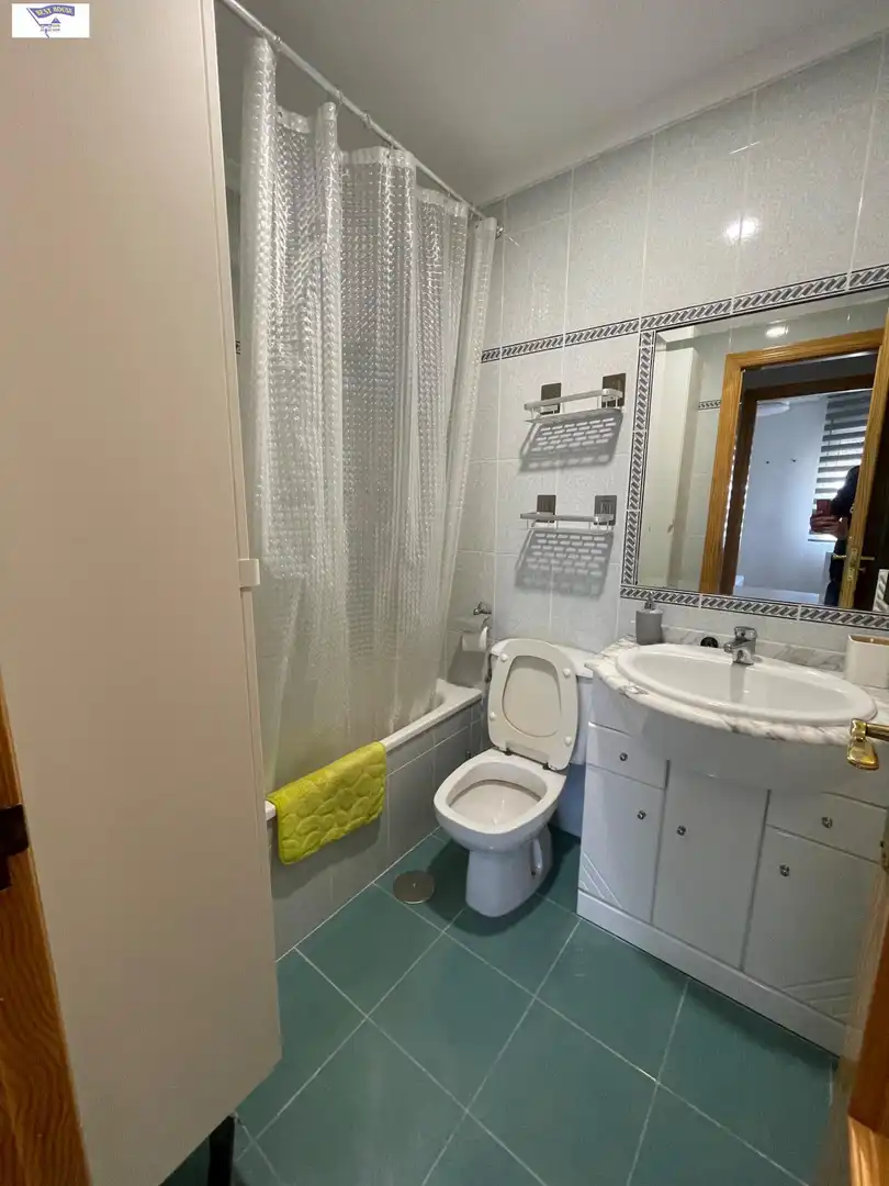 Bathroom of Apartments for rent in Albacete  with Air Conditioner, Heating and Storage room