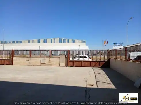 Fabrikhallen zur Miete in Calle Insula de Barataria, Santa María de Benquerencia