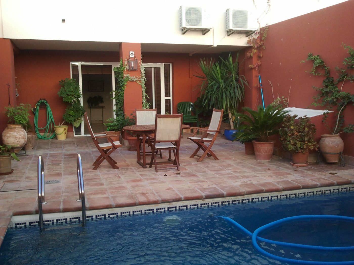 Piscina de Casa adosada en venda en Écija amb Aire condicionat, Parquet i Traster