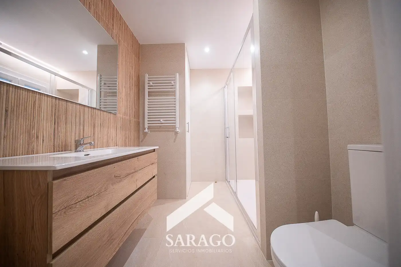 Baño de Piso de alquiler en Madrid con Aire acondicionado, Calefacción y Amueblado