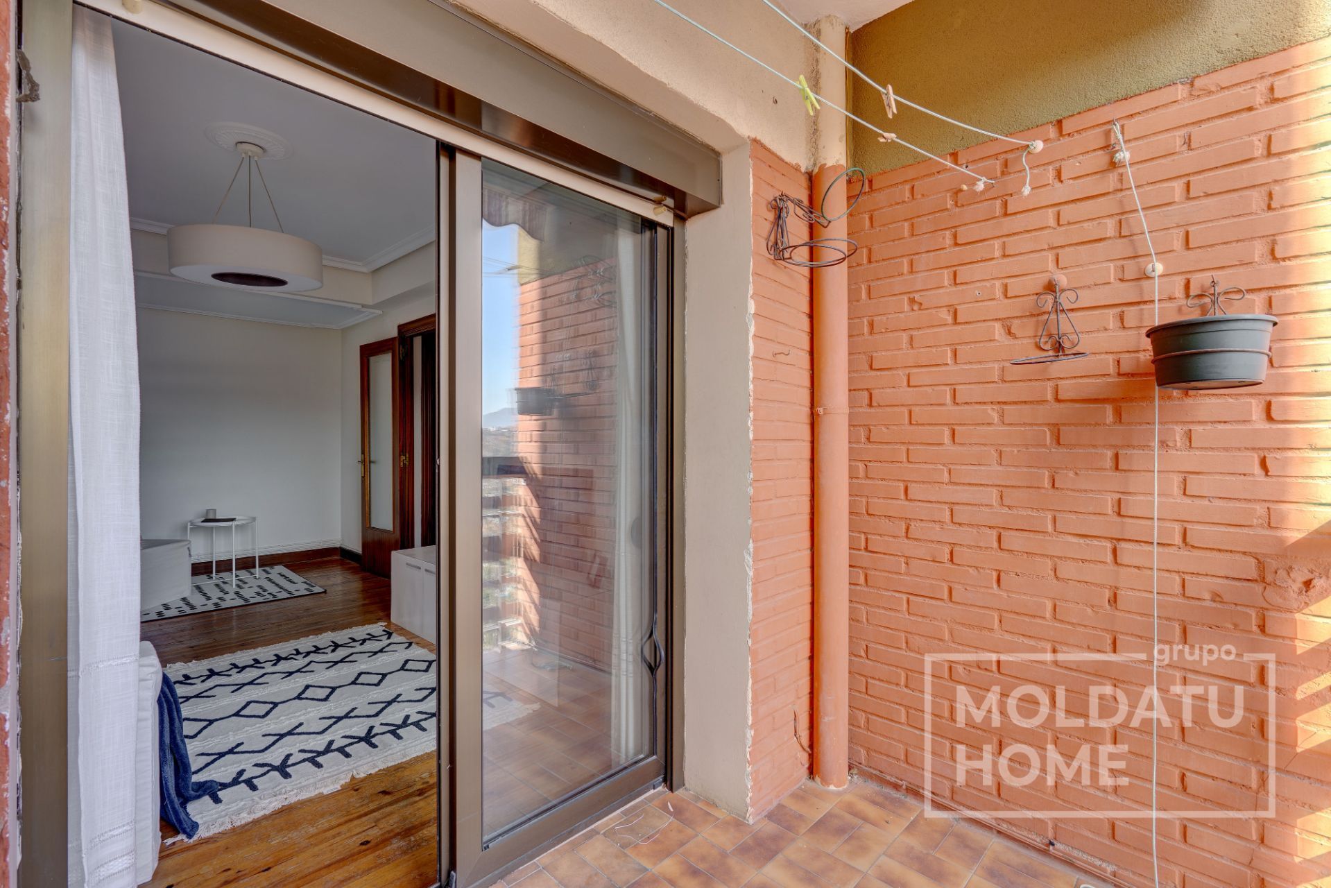 Terrassa de Pis en venda en Donostia - San Sebastián  amb Calefacció, Terrassa i Traster