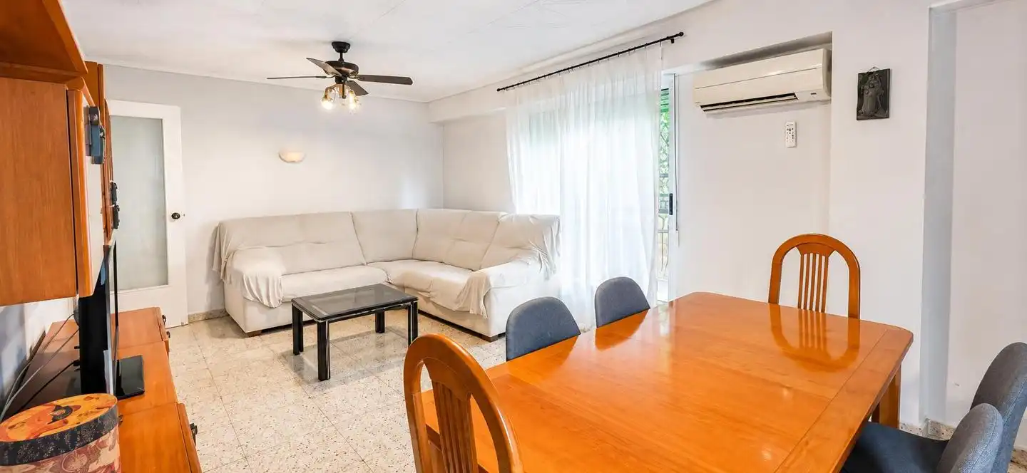 Sala de estar de Piso en venta en Elche / Elx con Aire acondicionado, Amueblado y Balcón