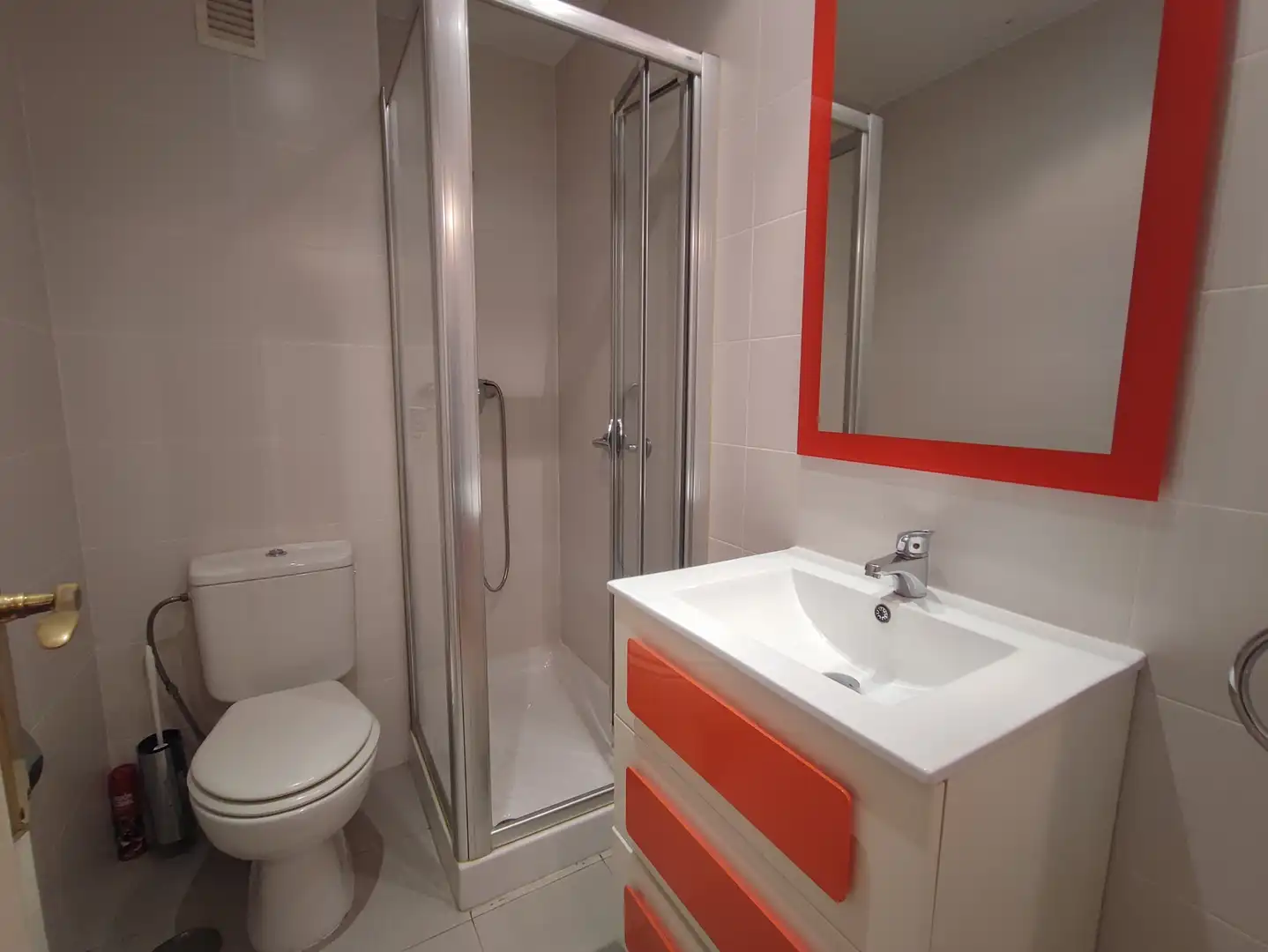 Baño de Piso de alquiler en Madrid con Aire acondicionado, Calefacción y Terraza