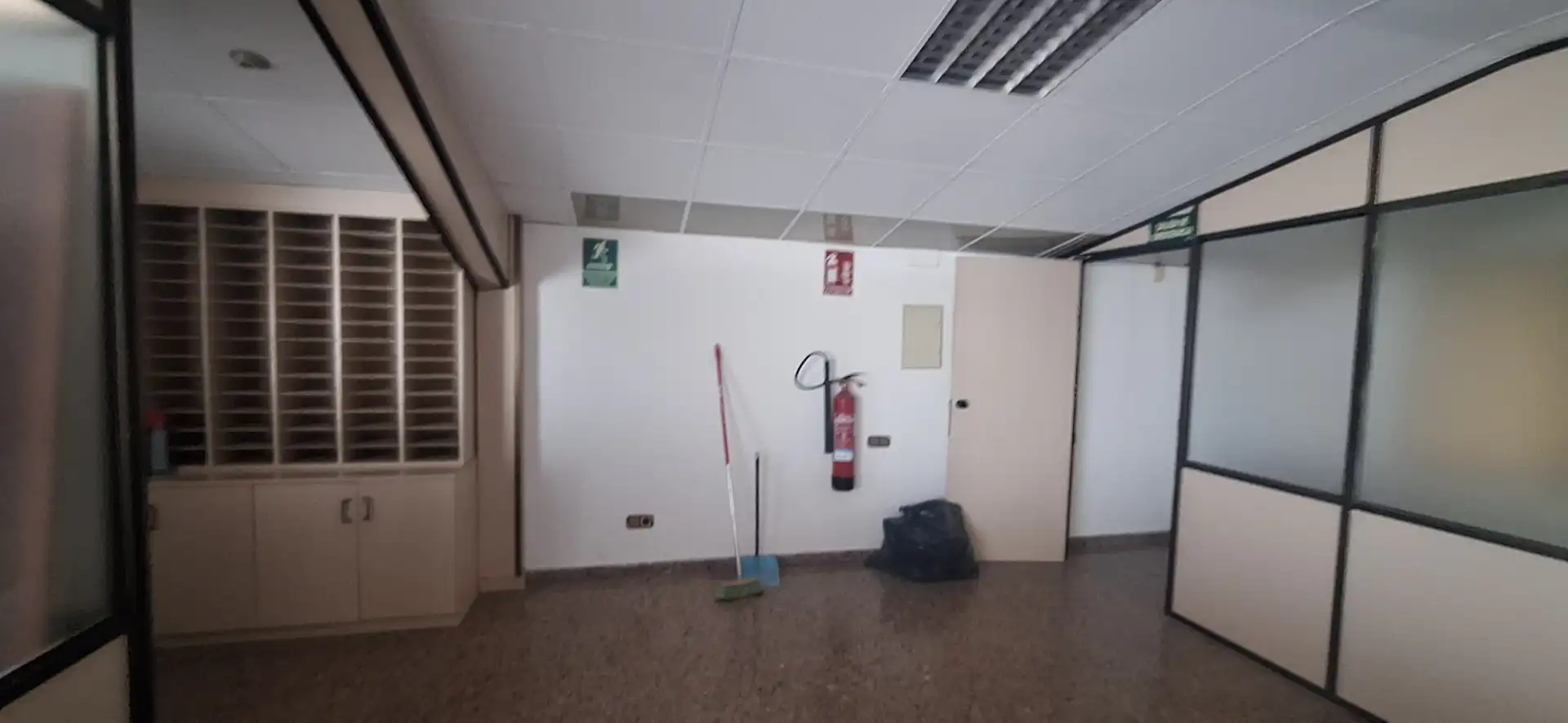 Fabrikhallen zur Miete in Valencia