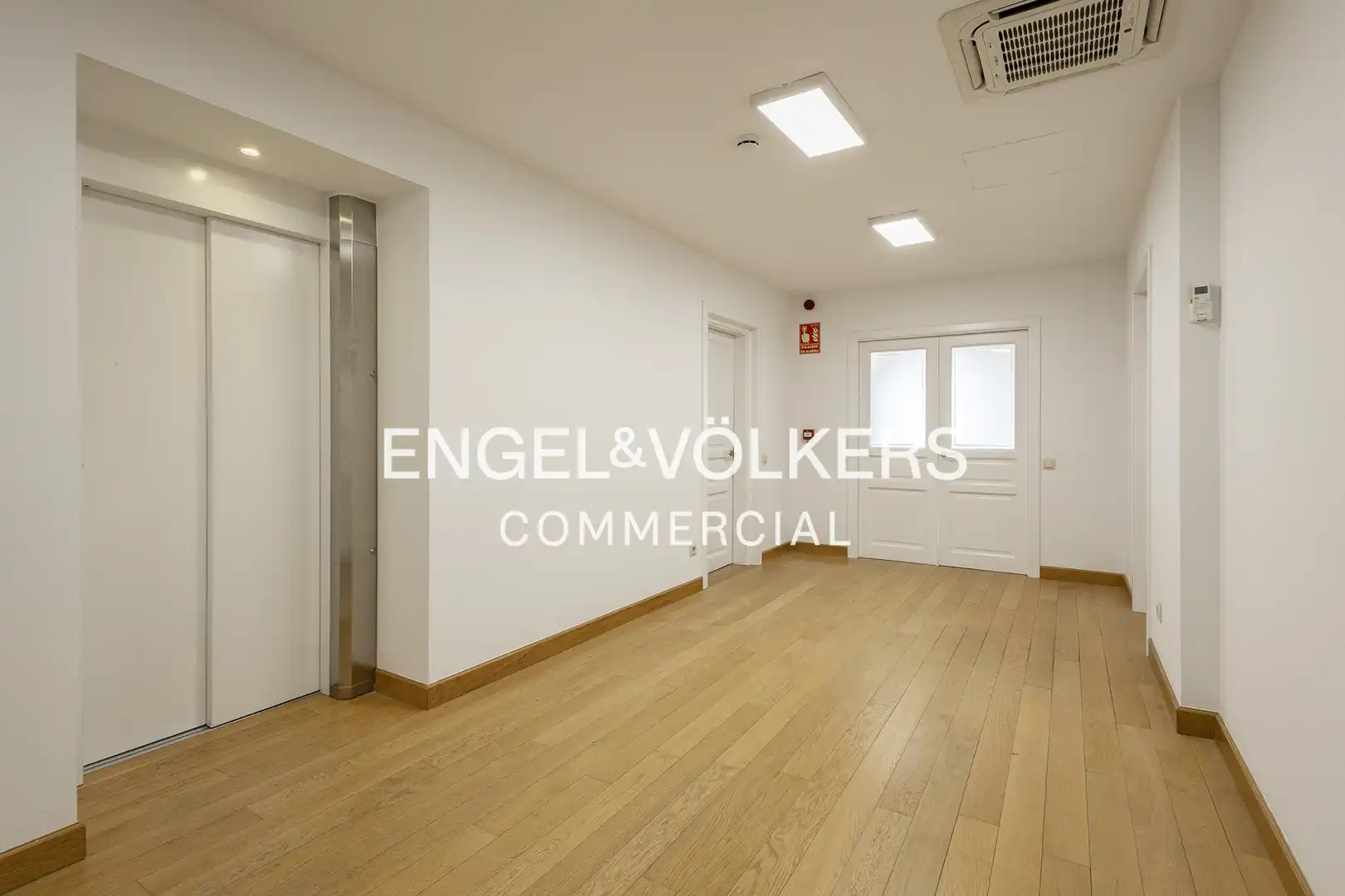 Büro zur Miete in Barcelona mit Klimaanlage und Terrasse