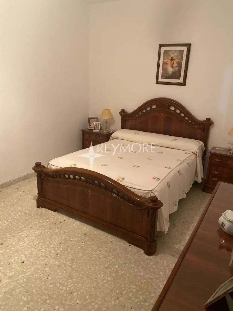 Dormitori de Casa o xalet en venda en Guadalcázar amb Aire condicionat, Terrassa i Traster