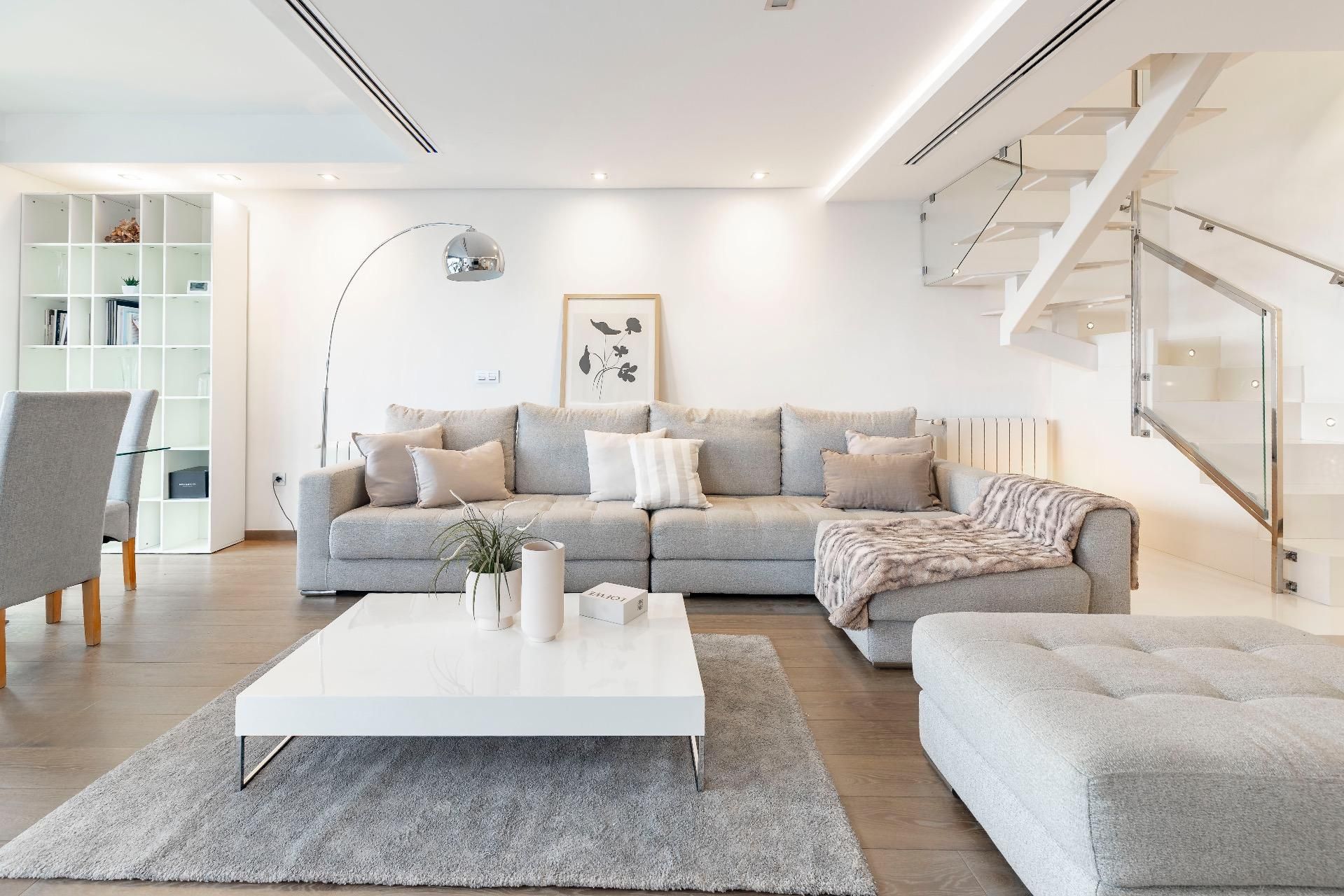 Living room of Attic for sale in  Valencia Capital  with Air Conditioner, Heating and Private garden