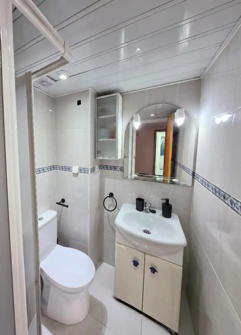 Baño de Apartamento en venta en Lloret de Mar con Aire acondicionado, Calefacción y Parquet
