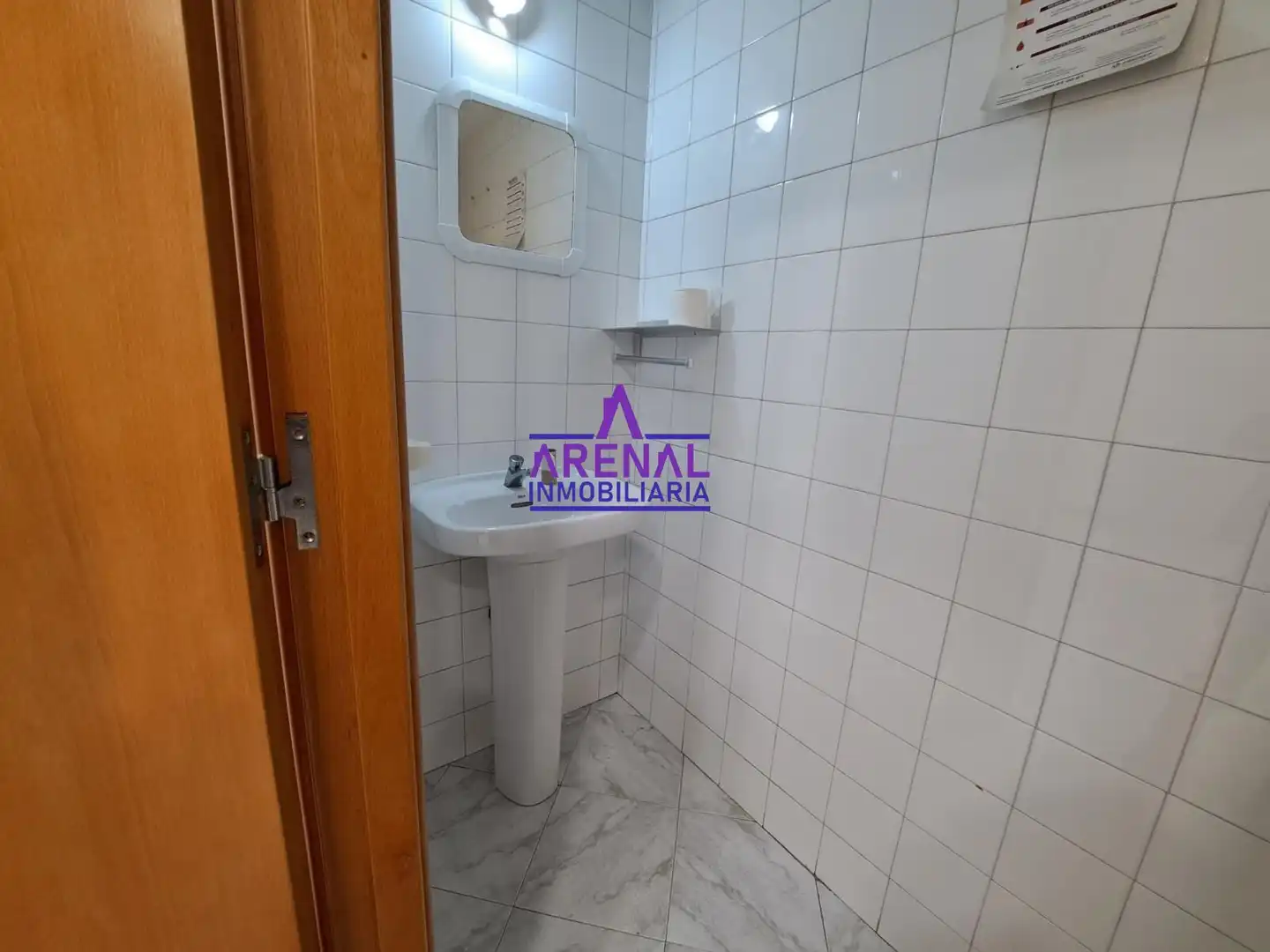 Oficina de alquiler en A Pobra do Caramiñal
