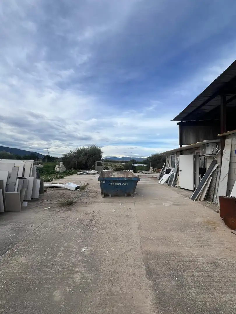 Nave industrial en venta en Murcia