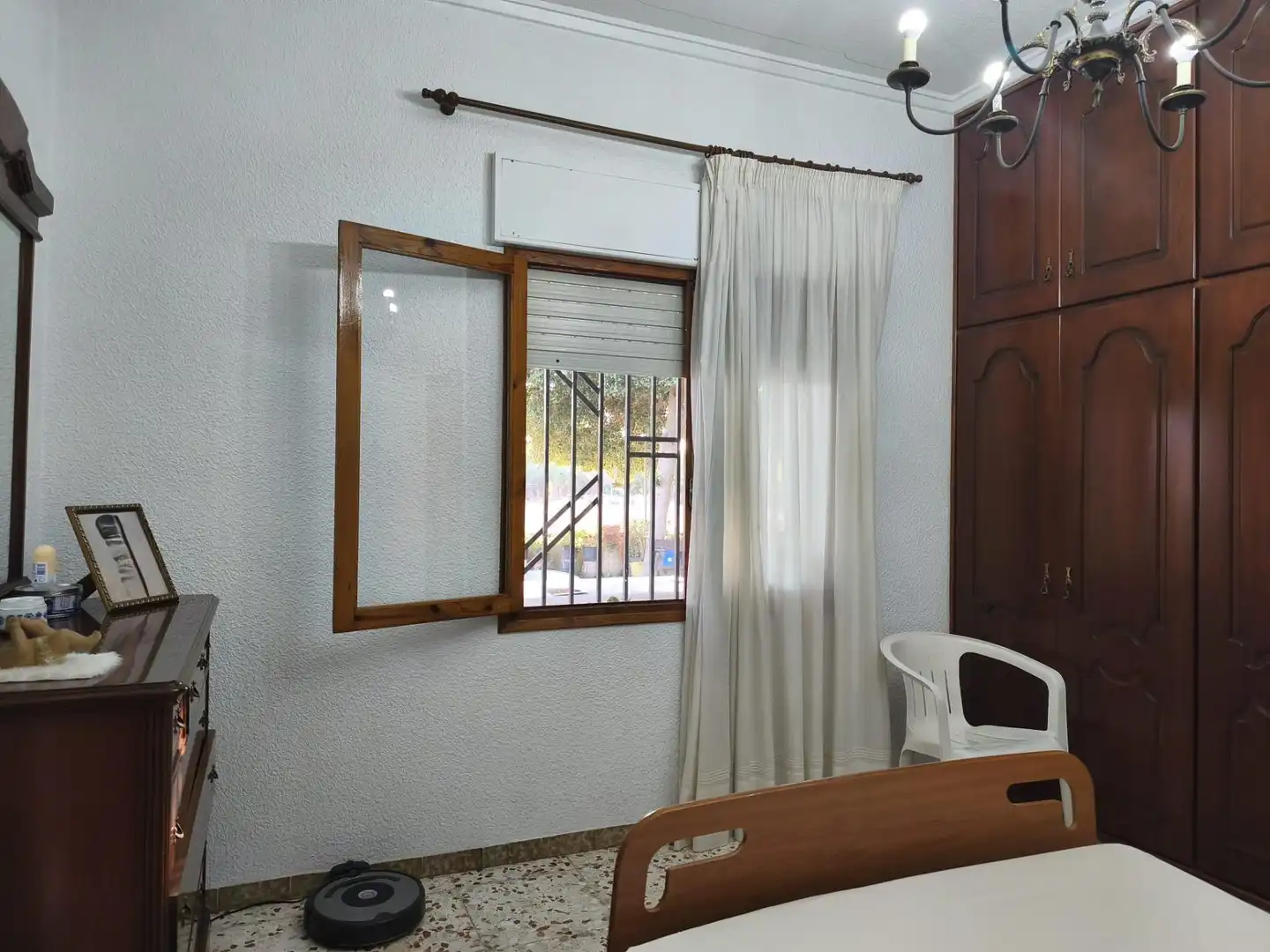 Habitación de Casa o chalet en venta en Elche / Elx con Jardín privado