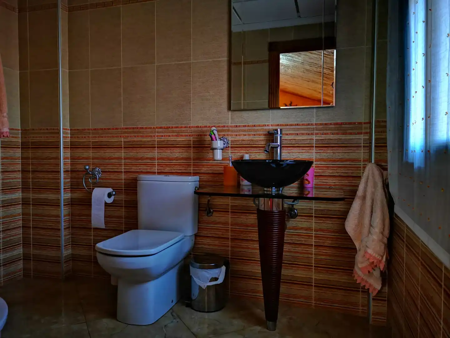Bany de Casa o xalet en venda en Orihuela amb Jardí privat i Moblat