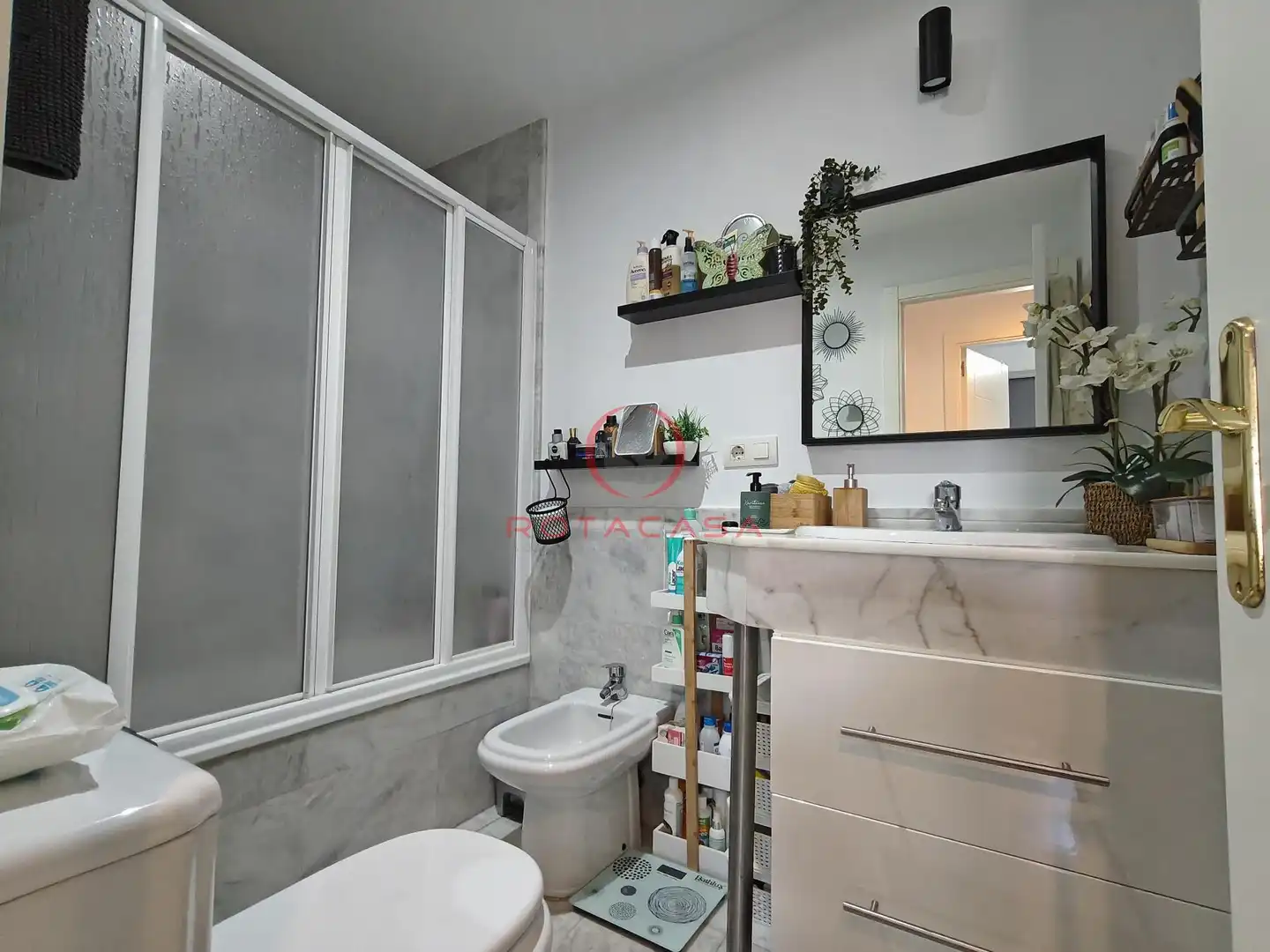 Bathroom of Flat for sale in Rota  with Terrace, Storage room and Community pool