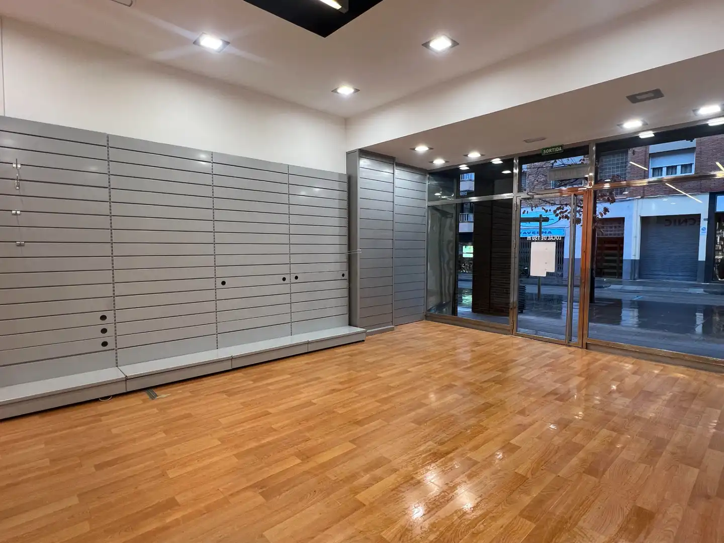 Local de alquiler en Granollers con Aire acondicionado, Calefacción y Parquet
