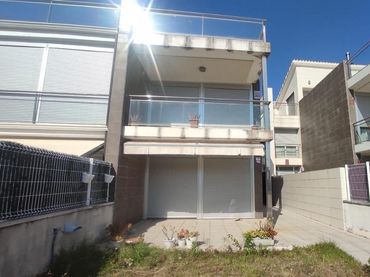 Adossat amb piscina en venda a Carrer AUGUSTE RENOIR