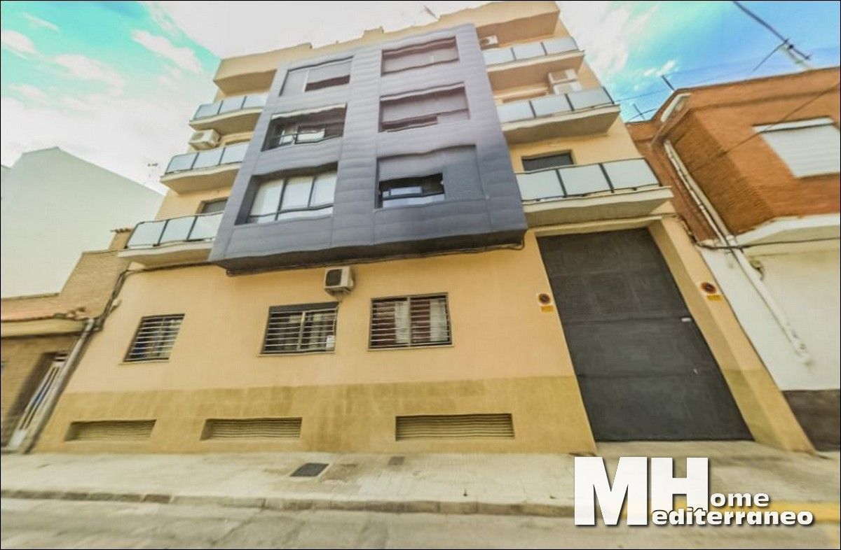 Vista exterior de Garatge en venda en Sagunto / Sagunt