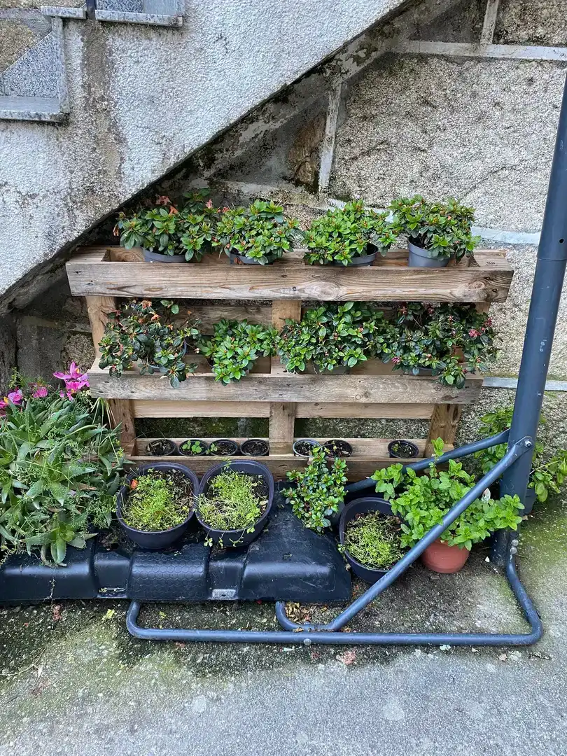Terrassa de Pis de lloguer en A Merca   amb Jardí privat, Traster i Moblat