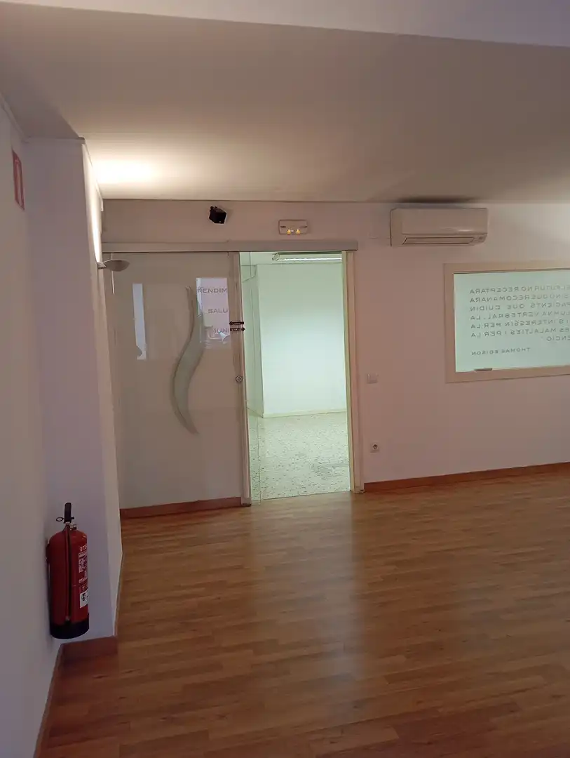 Oficina de alquiler en Vic con Aire acondicionado, Calefacción y Terraza