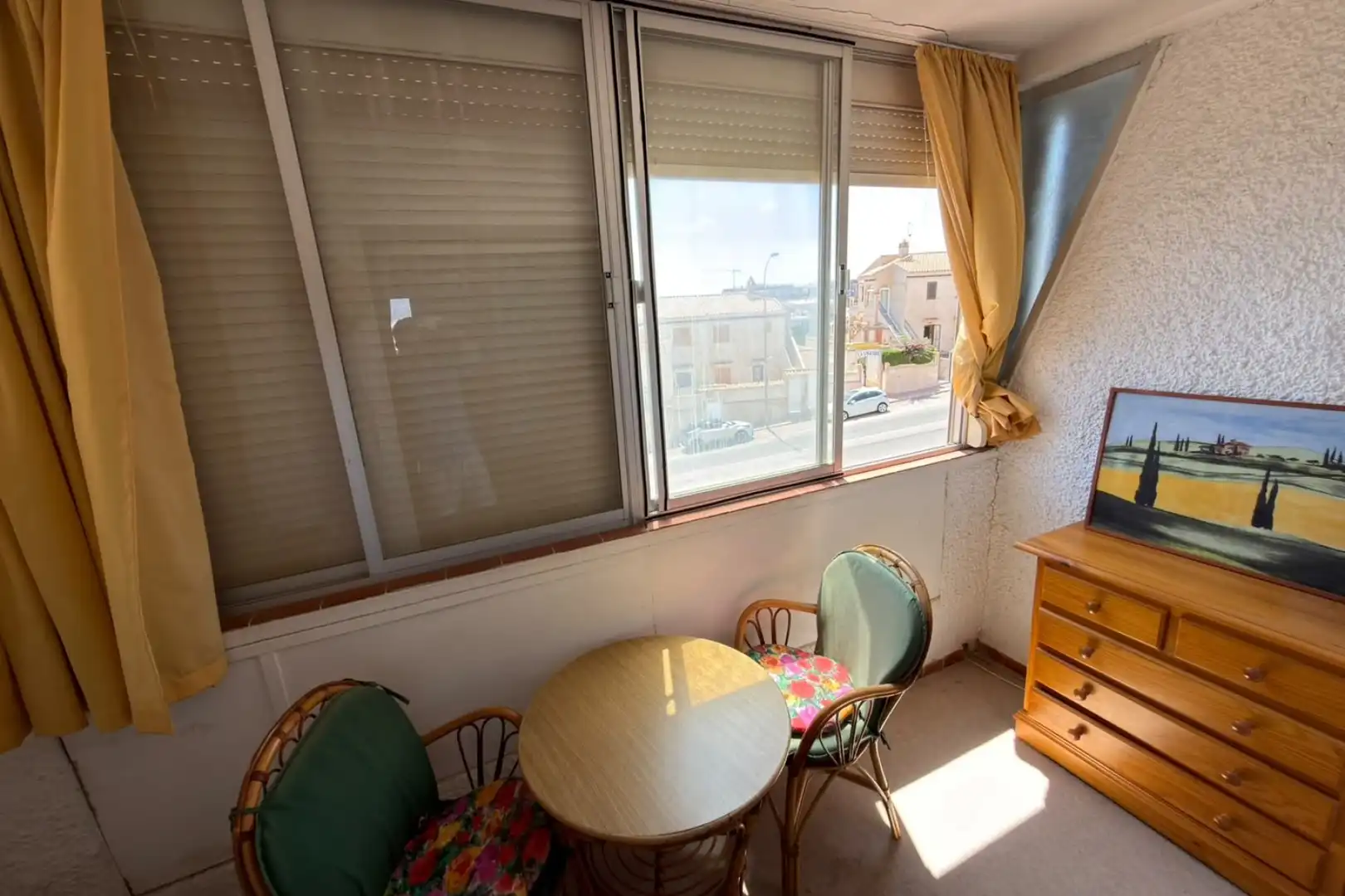 Dormitori de Estudi en venda en Torrevieja amb Moblat, Rentadora i Piscina comunitària