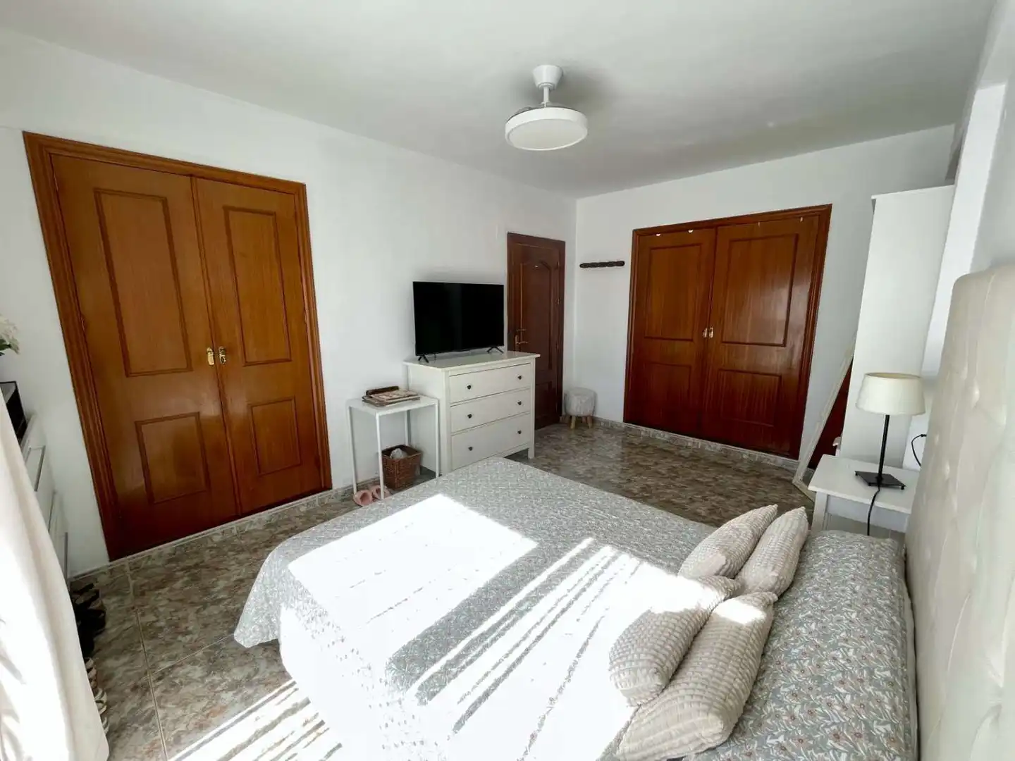Schlafzimmer von Dachboden zum Verkauf in Torremolinos mit Terrasse
