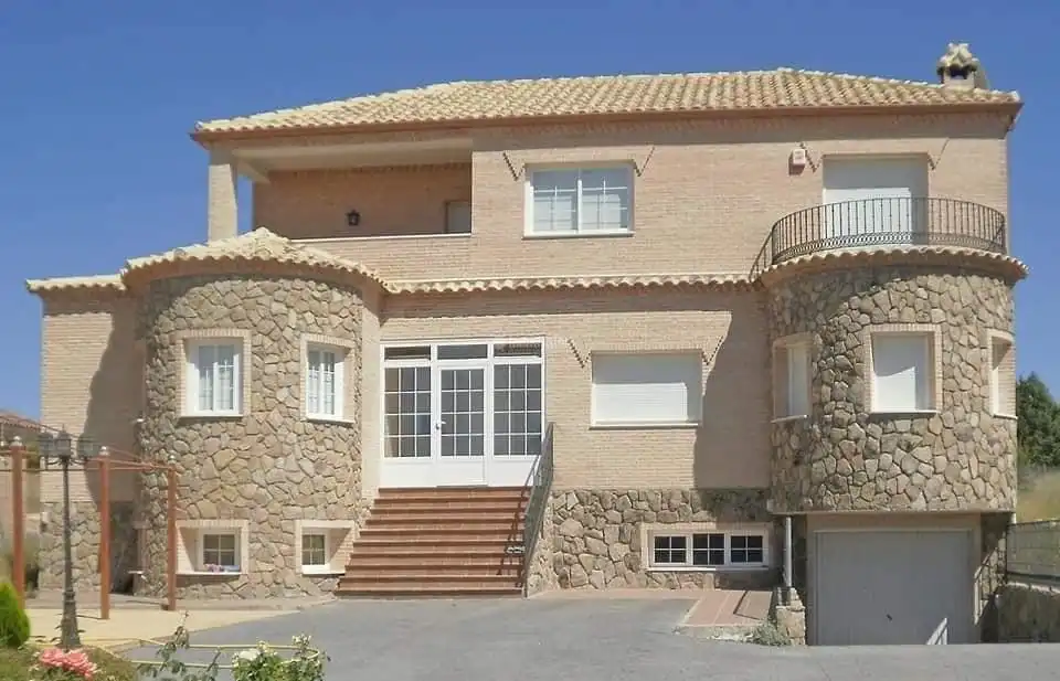 Vista exterior de Residencial en venta en Torrejón del Rey