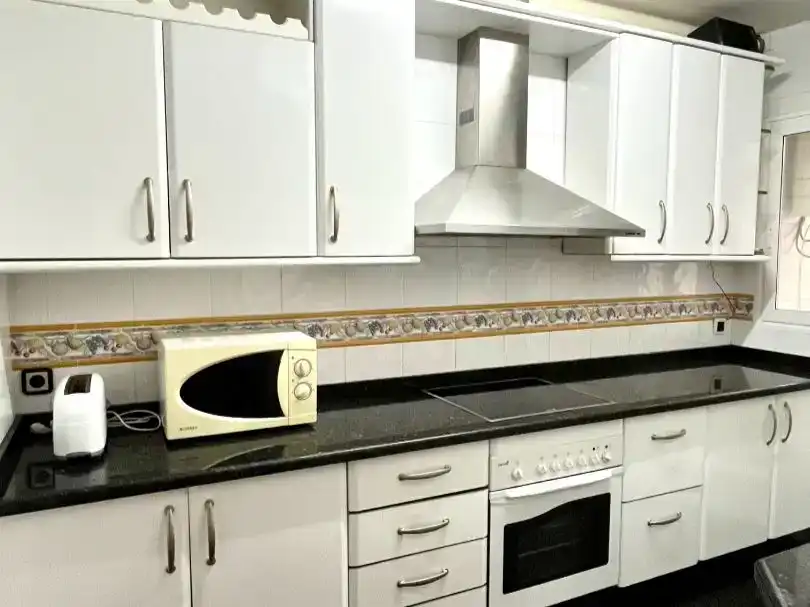 Cuina de Pis en venda en  Jaén Capital amb Aire condicionat, Terrassa i Balcó