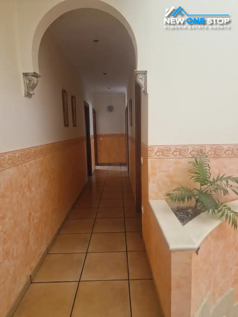 Casa adosada en venda en Cuevas del Almanzora amb Aire condicionat, Calefacció i Jardí privat