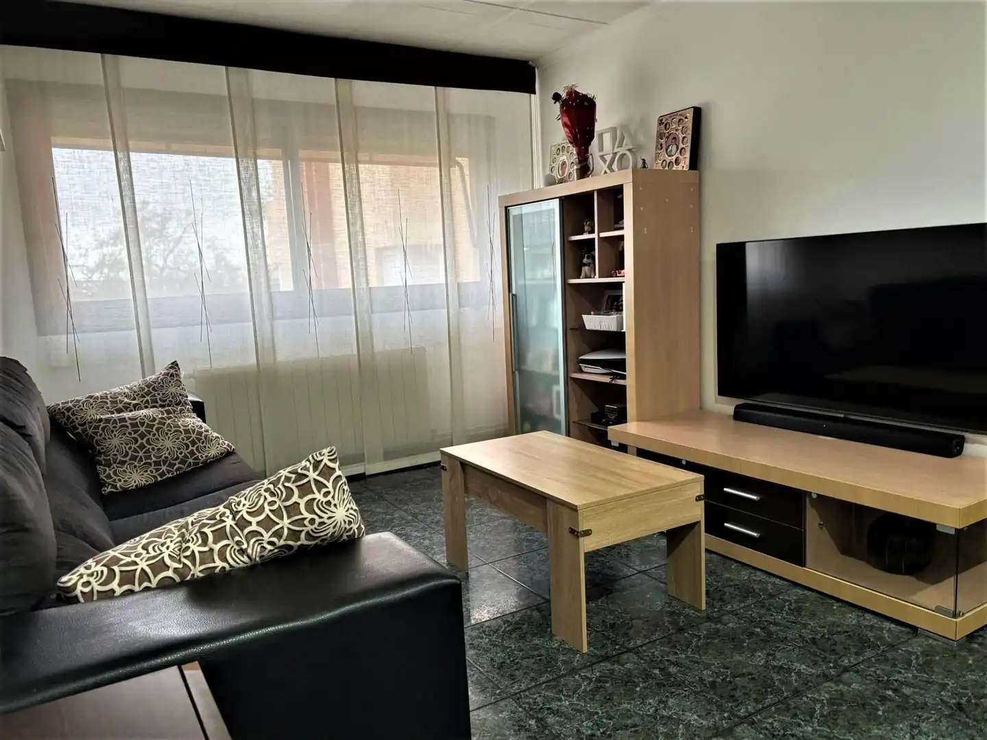 Living room of Flat for sale in Terrassa  with Air Conditioner and Heating
