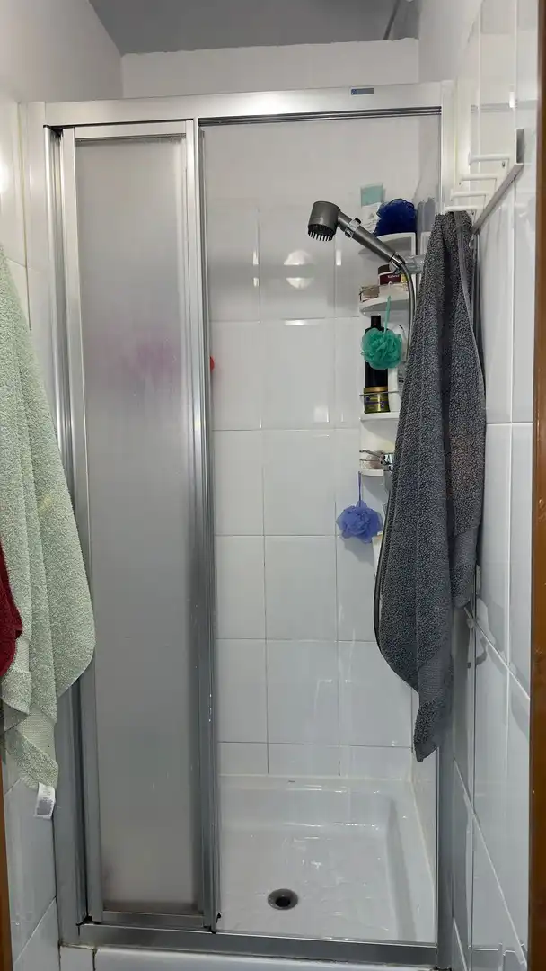 Bany de Local en venda en L'Hospitalet de Llobregat