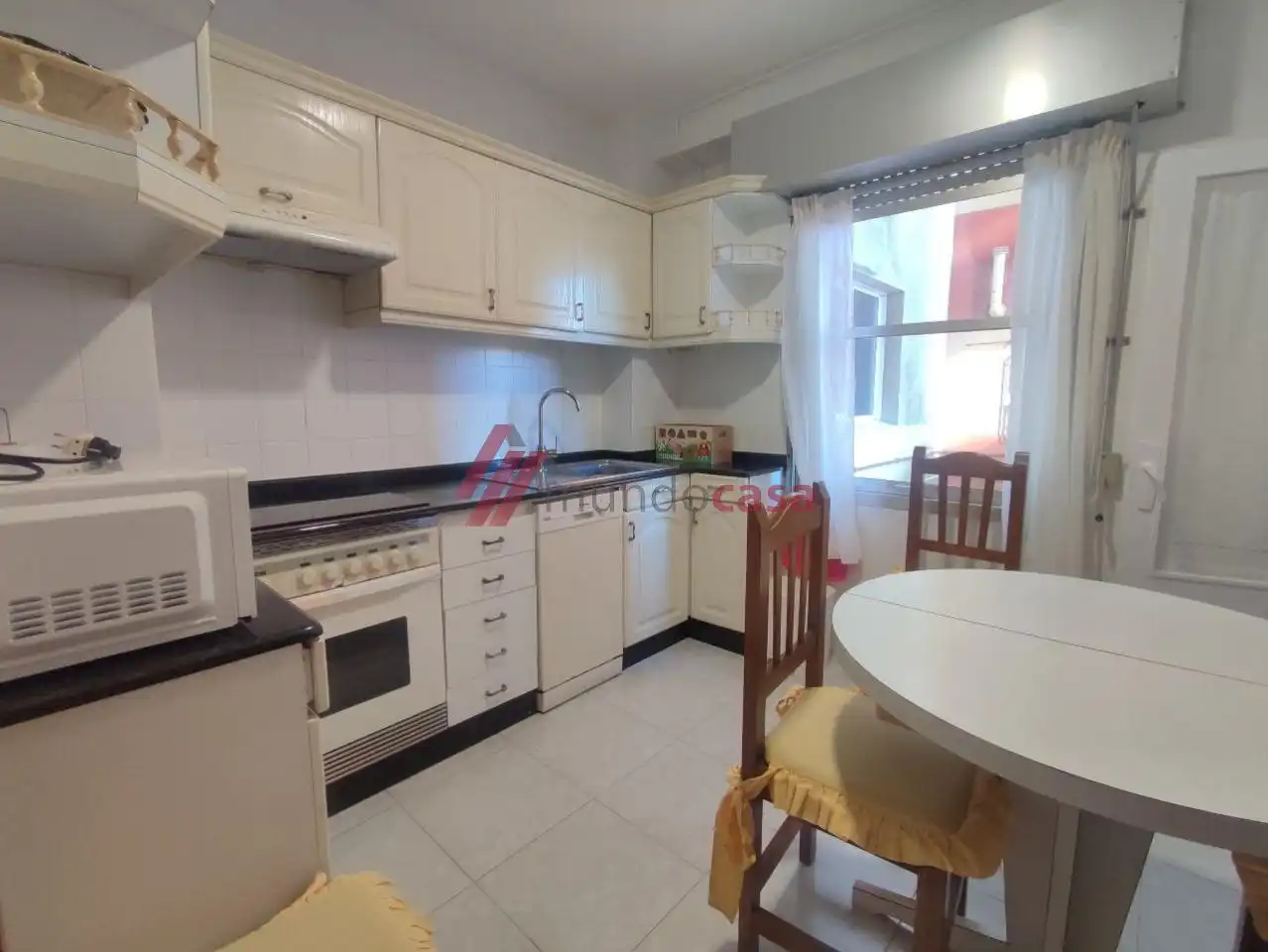 Cocina de Piso de alquiler en Ferrol con Calefacción y Amueblado
