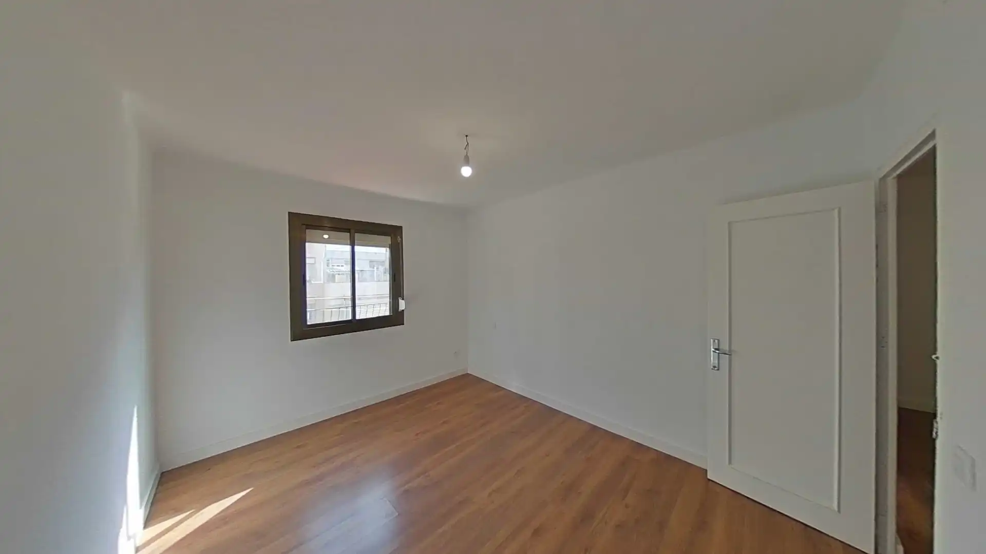 Habitación de Piso en venta en L'Hospitalet de Llobregat con Parquet