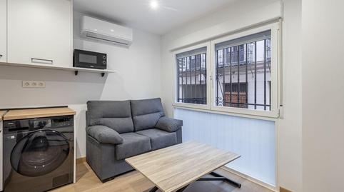 Foto 2 de Piso de alquiler en Calle Santa Lucia, Centro - Sagrario,  Granada Capital