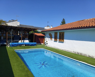 Piscina de Casa o xalet en venda en Villanueva de la Cañada amb Aire condicionat i Piscina