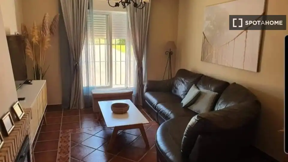 Room in Las Lagunas - Campano